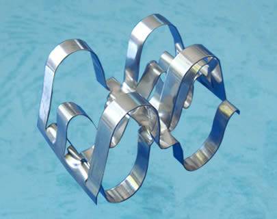 There is a metal super raschig ring. It has a corrugated structure.